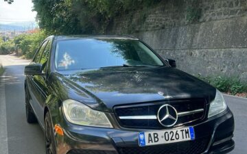 Mercedes Mercedes Benz C300 2012 Black 