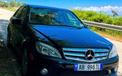 Mercedes Mercedes Benz C300 2011 Black 